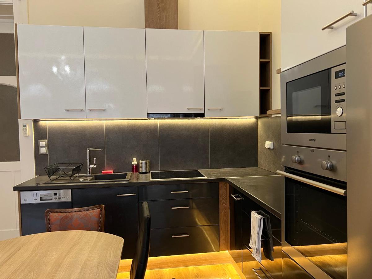 Apartment P9 By Small Budapest