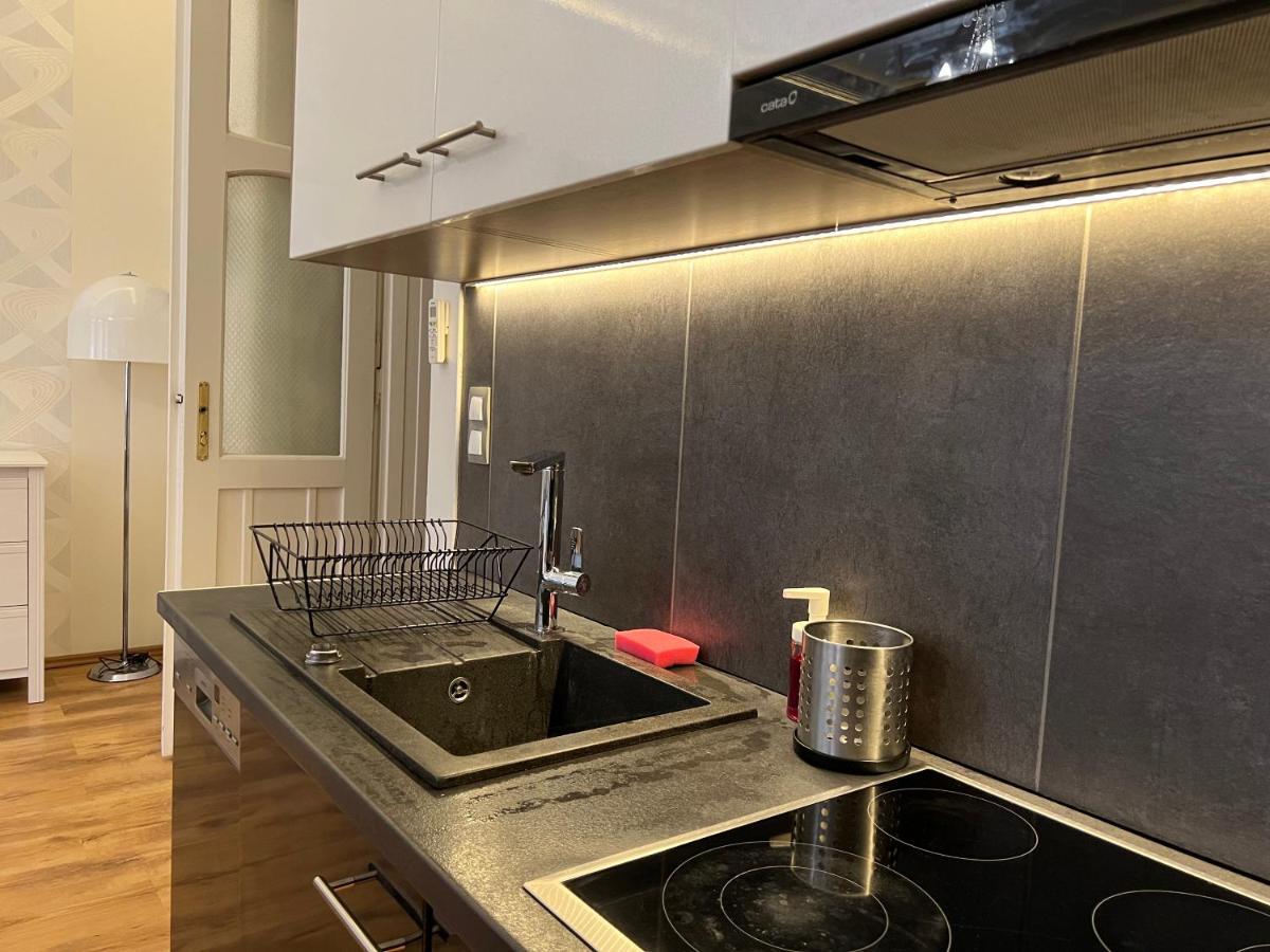 Apartment P9 By Small Budapest