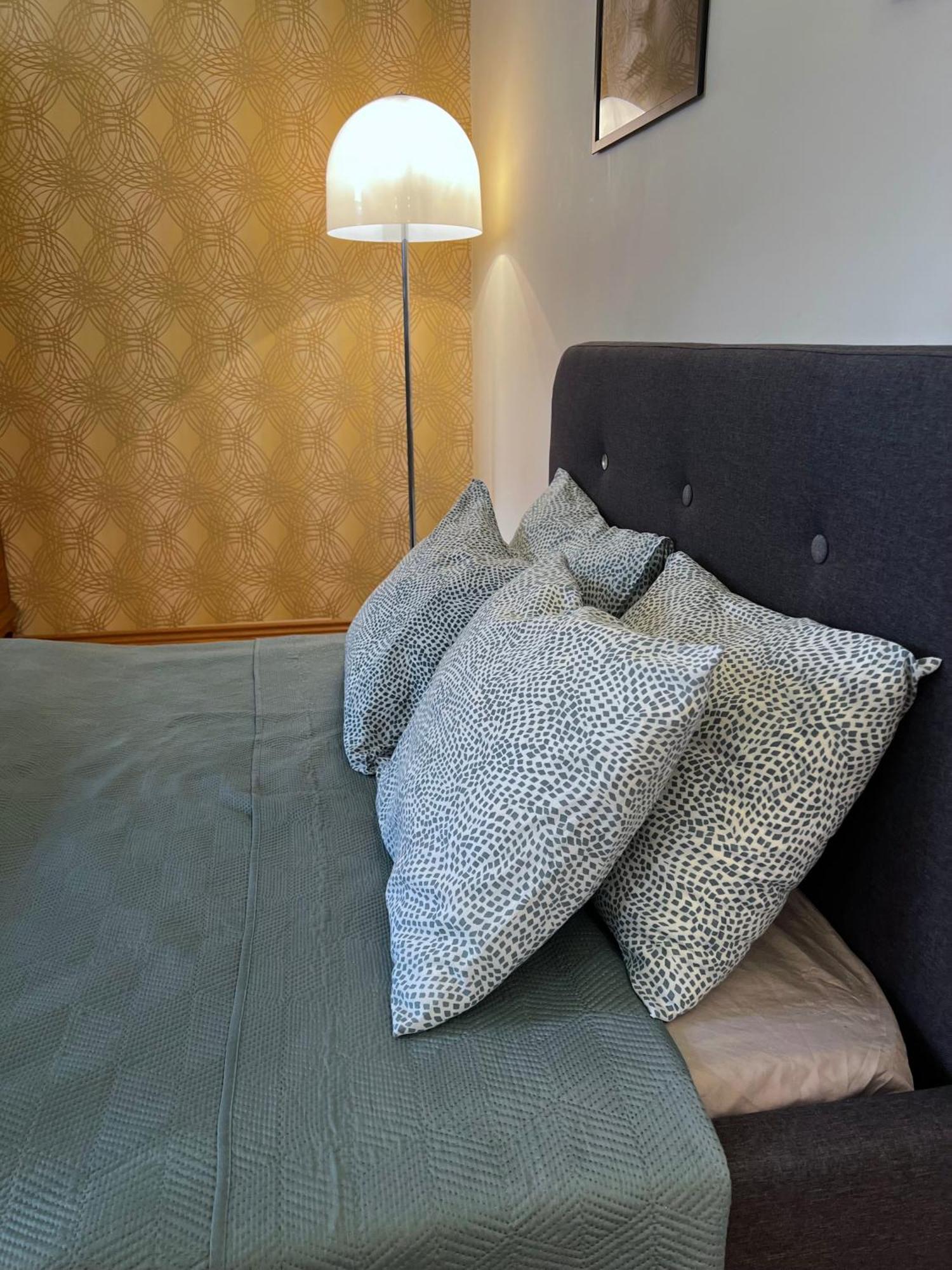 Apartment P9 By Small *