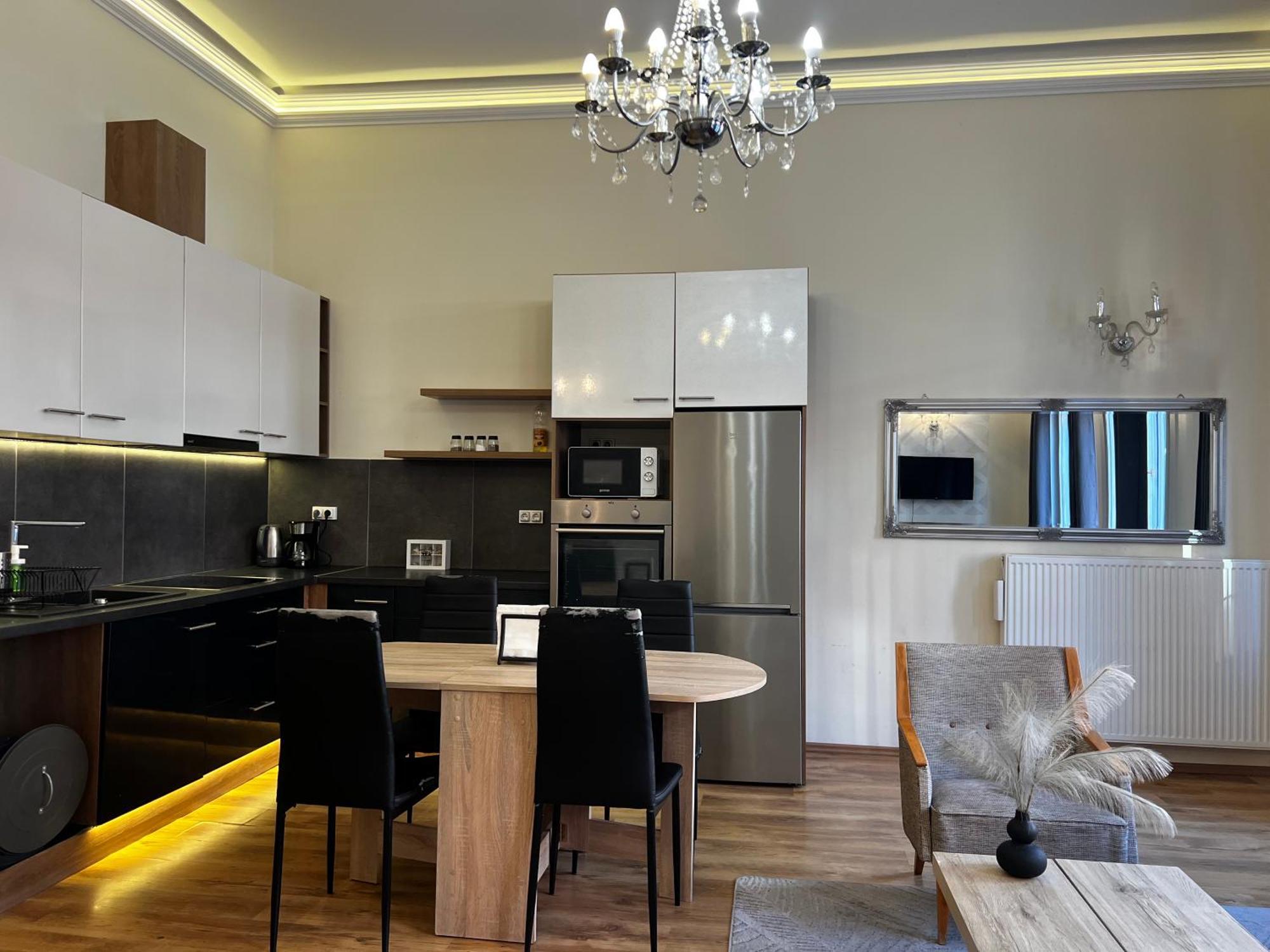 Apartment P9 By Small